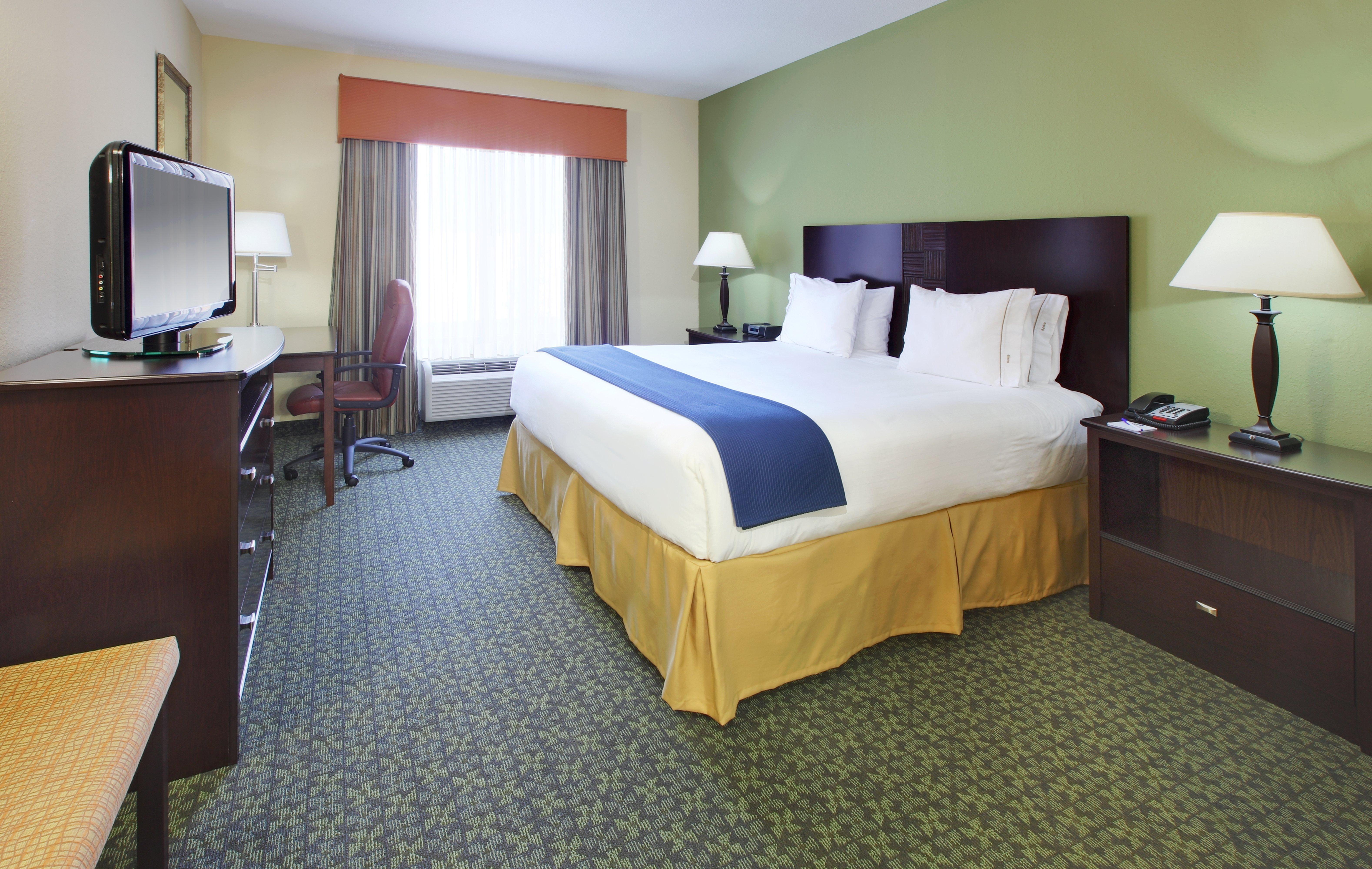 Holiday Inn Express & Suites Covington By Ihg Exterior photo