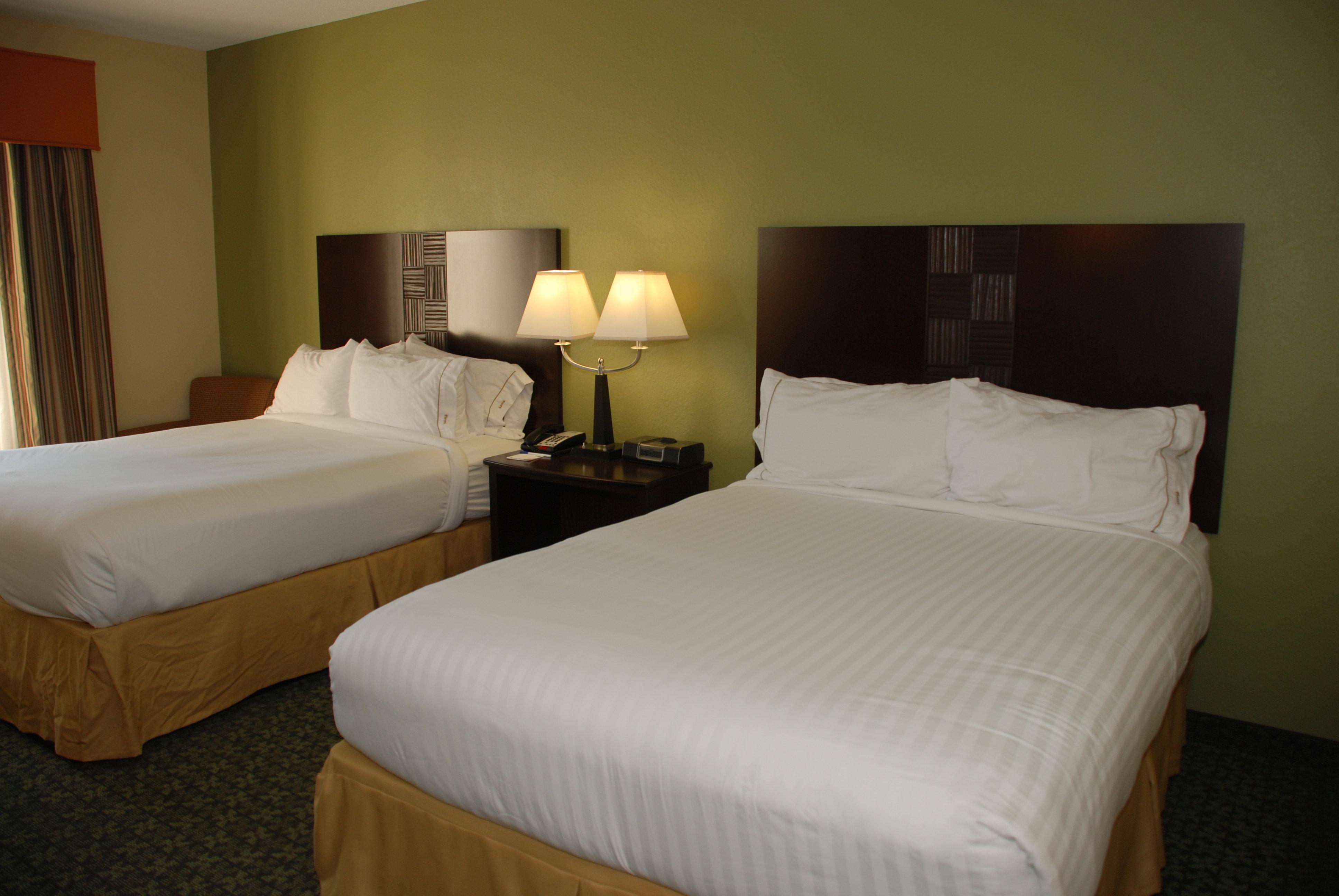 Holiday Inn Express & Suites Covington By Ihg Exterior photo